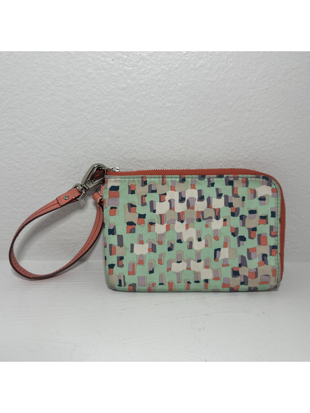 Fossil Clutch Wallet Wrist Strap Purple Salmon Geometric Boho Festival Zipper Fu